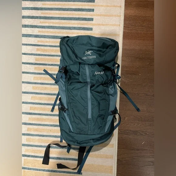 Arc'teryx | Bags | Blue Arcteryx Kata 3l Backpack Gently